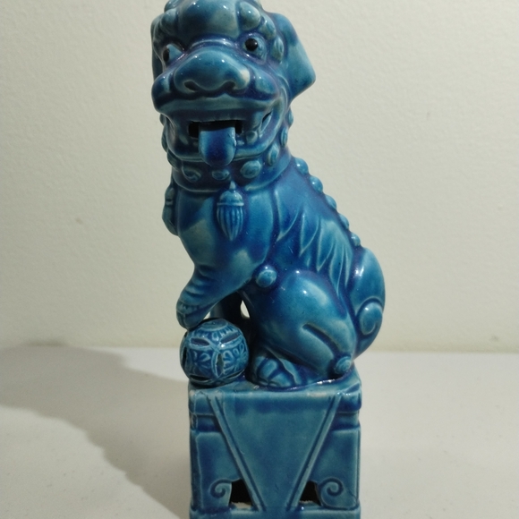 Vintage Pair of Chinese Turquoise Blue Glazed Ceramic 8” Foo Dog Figurines - Picture 9 of 10